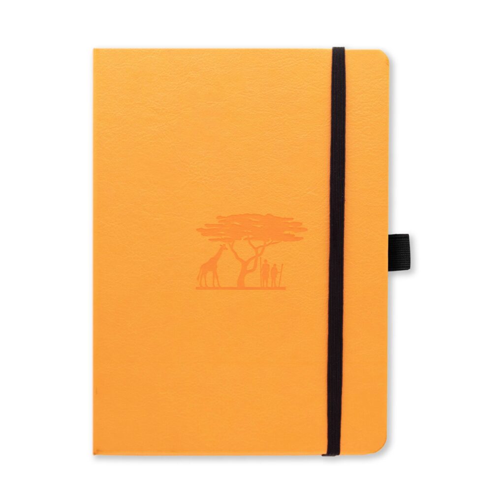 Oranje notitieboek met acacia-boom en giraf op de cover