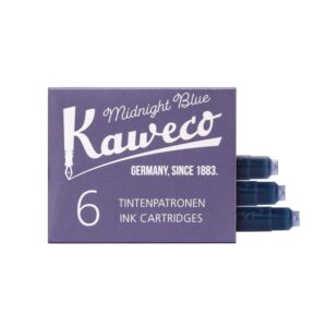Paarse doos met zes blauwe Kaweco inktcartridges op witte achtergrond