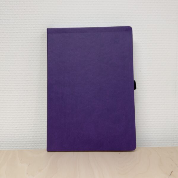 Plain and Simple | dark purple | B5
