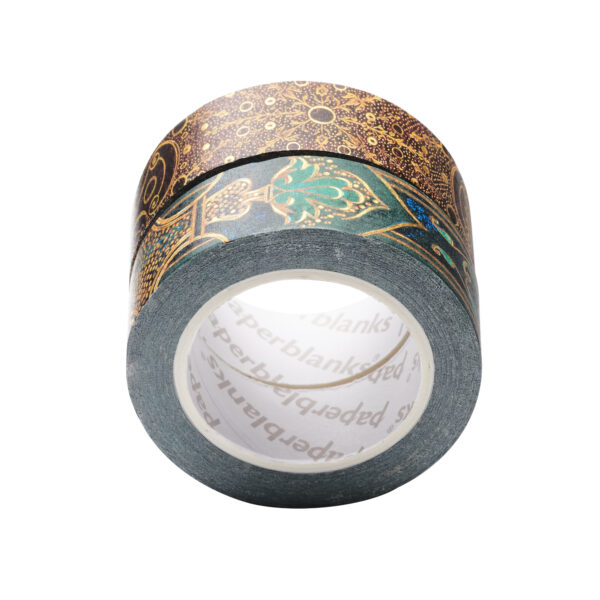 Roll van washi tape met goud en turquoise ornamenten op donkere achtergrond