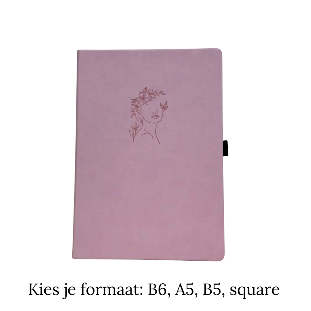 Lichtroze notitieboek met bloemenmotief op de voorkant